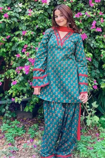 Women's green floral print kurti with farshi pant & dupatta set