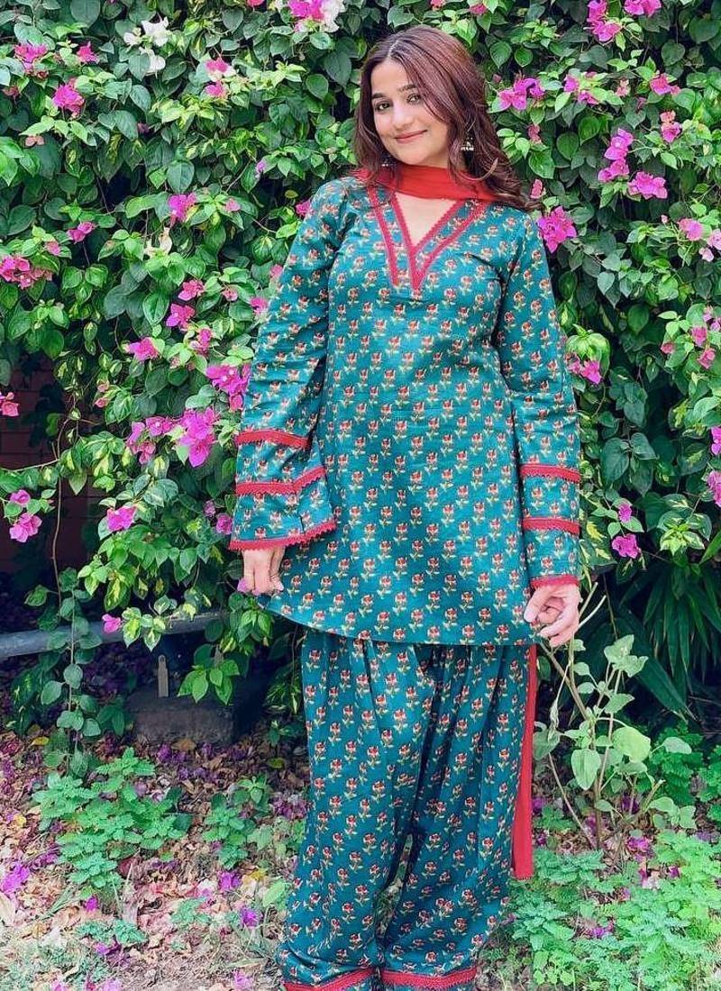 Women's green floral print kurti with farshi pant & dupatta set