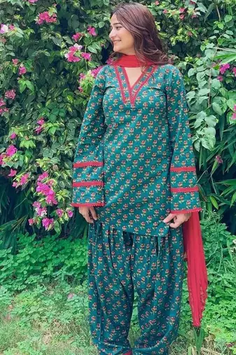 Women's green floral print kurti with farshi pant & dupatta set