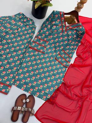 Women's green floral print kurti with farshi pant & dupatta set 4