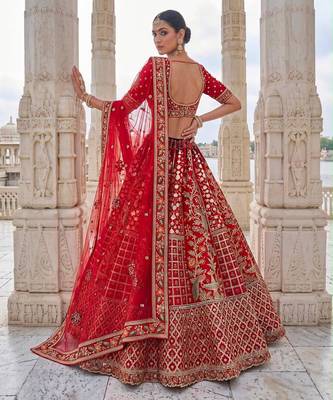 Red Silk Blend Embroidered Royal Bridal Wedding Lehenga Choli Set 3