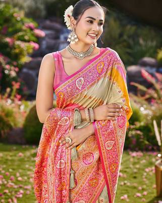 Women cream & pink banarasi jacquard woven silk blend ethnic saree 3