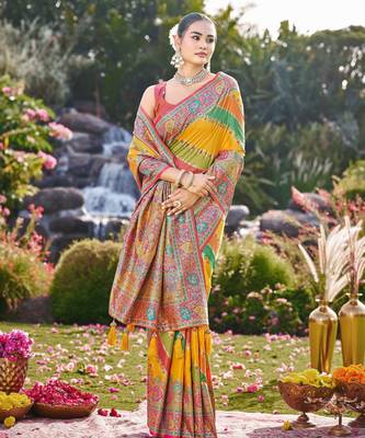 Women mustard yellow & green banarasi jacquard woven silk blend festive saree 3