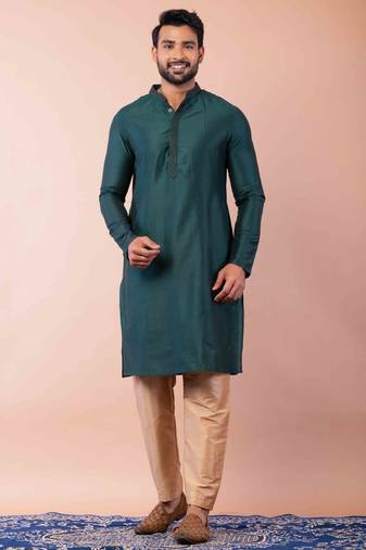 green dupion kurta pyjama set for men with printed design