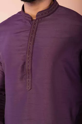 purple dupion kurta pyjama set for men with printed design