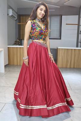 MAROON  RAYON COTTON EMBROIDERY  SEMI STICHED NAVRATRI CHANIYA CHOLI 2