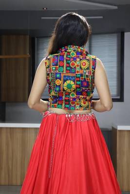 RANI PINK RAYON COTTON EMBROIDERY NAVRATRI CHANIYA CHOLI- full stitched free size 4