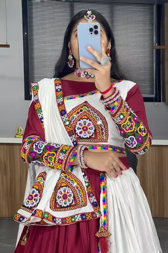 MAROON WHITE RAYON COTTON EMBROIDERY NAVRATRI TOP CHANIYA CHOLI- full stitched free size