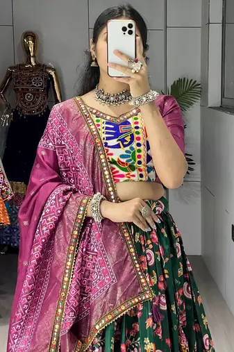 GREEN  SILK EMBROIDERY NAVRATRI CHANIYA CHOLI- full stitched free size