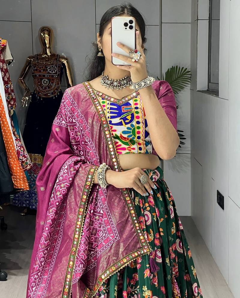 GREEN  SILK EMBROIDERY NAVRATRI CHANIYA CHOLI- full stitched free size
