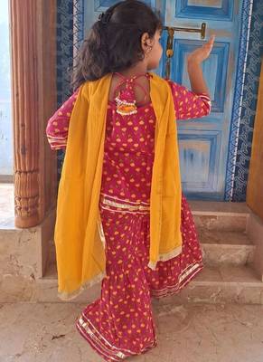Pink screen print kurta sharara 2
