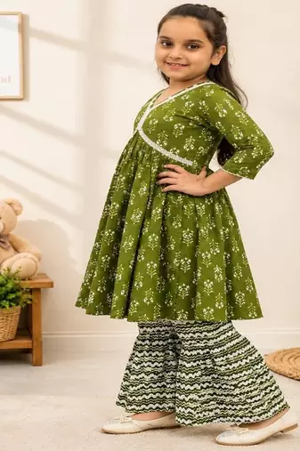 Green block anarkali set