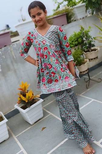 Red green floral anarkali set
