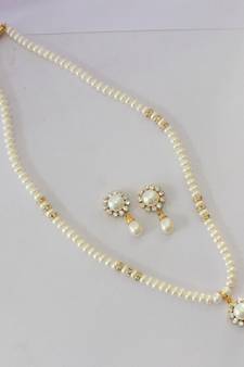 Real Pearls Single String Pearls Set