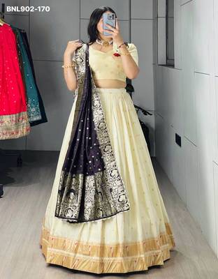 Off-White Silk Blend Woven Traditional Wedding Lehenga Choli Set 2