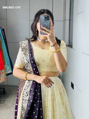 Off-White Silk Blend Woven Traditional Wedding Lehenga Choli Set 3