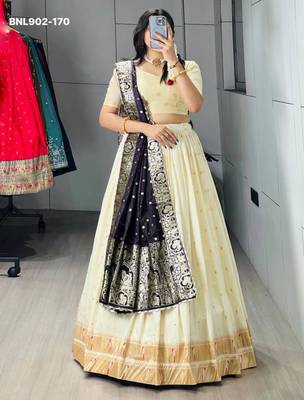 Off-White Silk Blend Woven Traditional Wedding Lehenga Choli Set 4