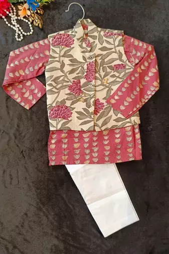 Printed kurta pajama set
