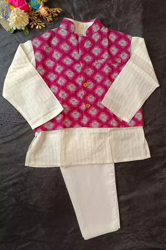 Wine jaal buta kurta set