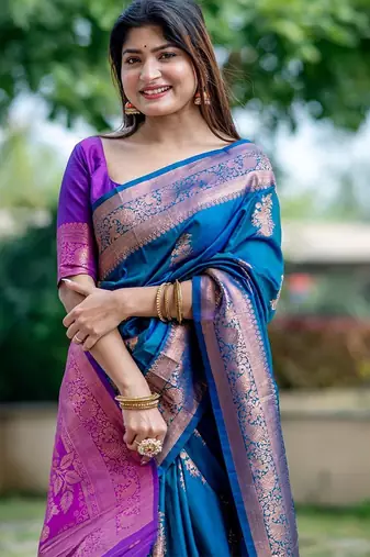 Floral Zari Banarasi Saree