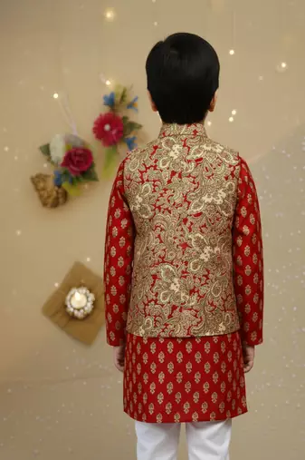 Red jaal buta kurta set