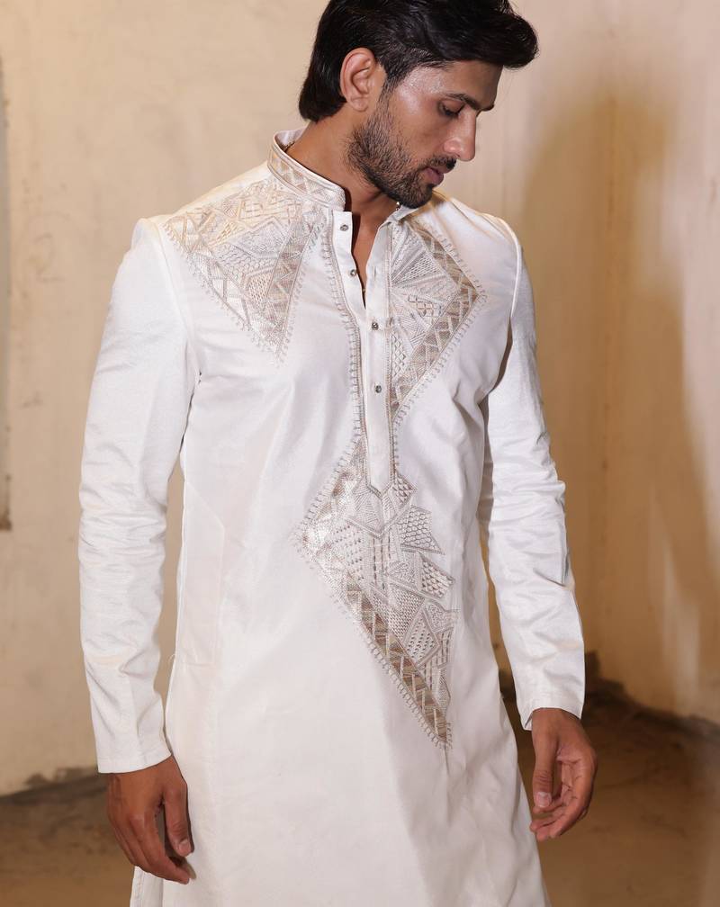 Ivory floral embroidered pure cotton kurta for men