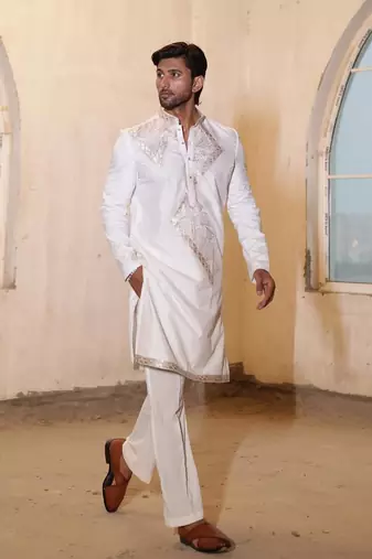 Ivory floral embroidered pure cotton kurta for men