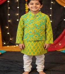 Green kurta pyjama set