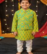 Green kurta pyjama set