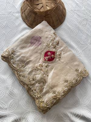 Off white fendy satin silk blend embroidered saree with cutwork border 4