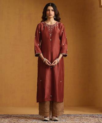 Rust red embroidered chanderi long kurti set 2