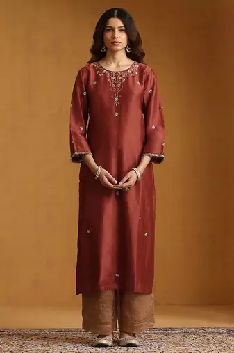 Rust red embroidered chanderi long kurti set