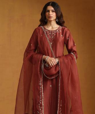 Rust red embroidered chanderi long kurti set 4