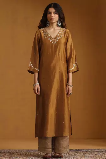 Antique gold embroidered chanderi long kurti set