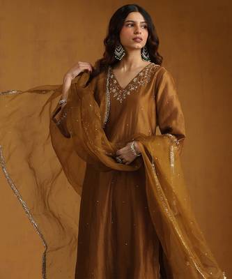 Antique gold embroidered chanderi long kurti set 5