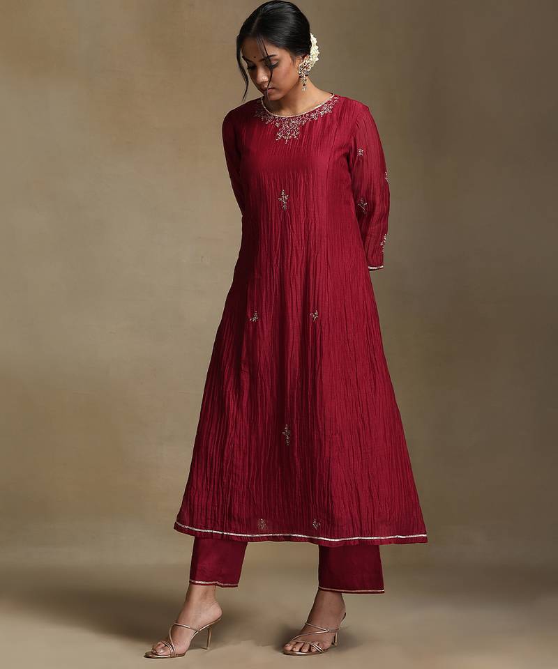 Crimson red embroidered chanderi long kurti set
