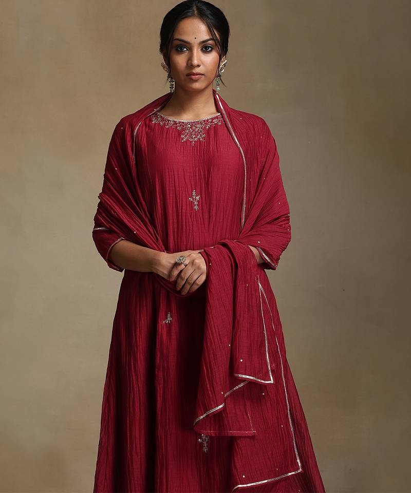 Crimson red embroidered chanderi long kurti set