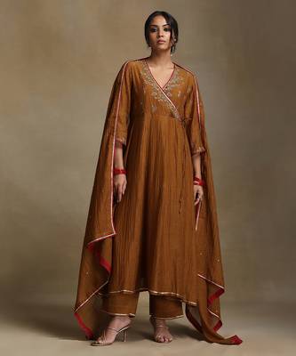 Mustard yellow embroidered chanderi long kurti set 1