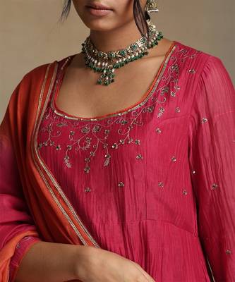 Pink embroidered chanderi anarkali set 5