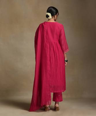 Rani pink embroidered chanderi long kurti set 2