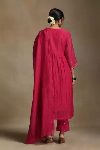 Rani pink embroidered chanderi long kurti set