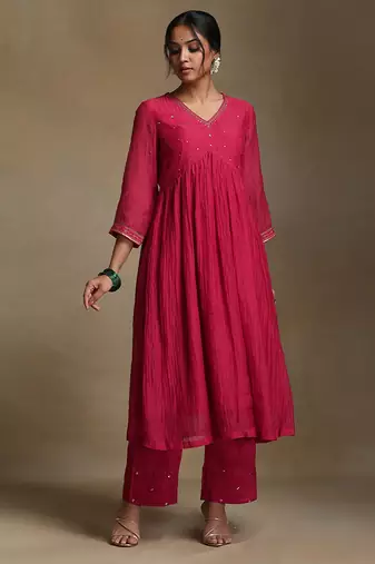 Rani pink embroidered chanderi long kurti set