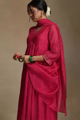 Rani pink embroidered chanderi long kurti set