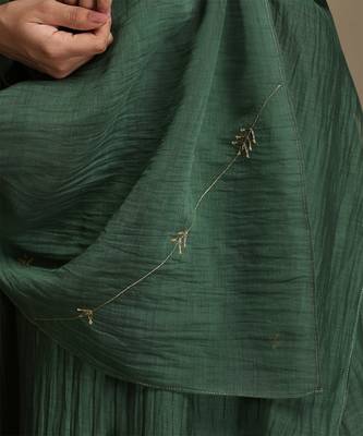 Bottle green embroidered chanderi long kurti set 5