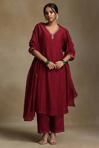 Maroon embroidered chanderi long kurti set