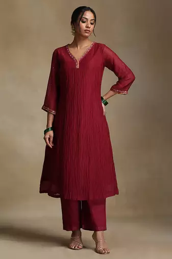 Maroon embroidered chanderi long kurti set