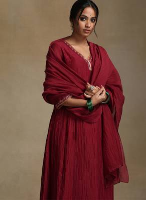 Maroon embroidered chanderi long kurti set 4