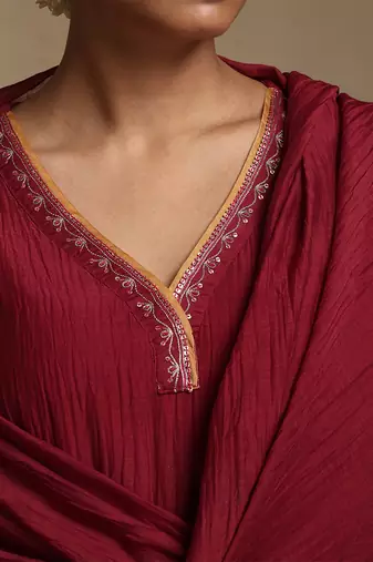 Maroon embroidered chanderi long kurti set