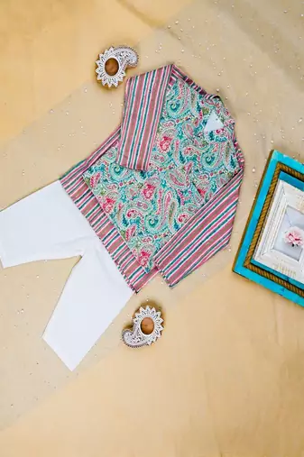 Pastel paisley ethnic set
