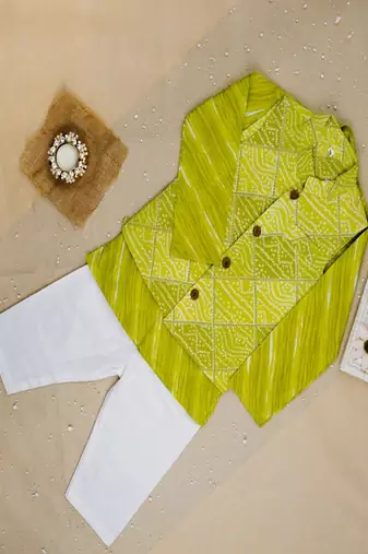 Parrot green bandhej set
